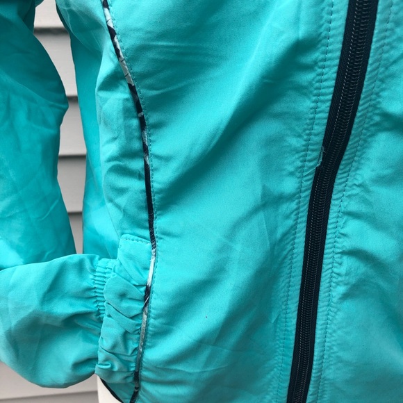 THREE HEARTS Jacket Sz PM - Picture 3 of 6